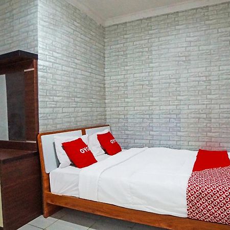 Oyo 91418 Kantil Homestay Syariah Sunggal Exteriér fotografie