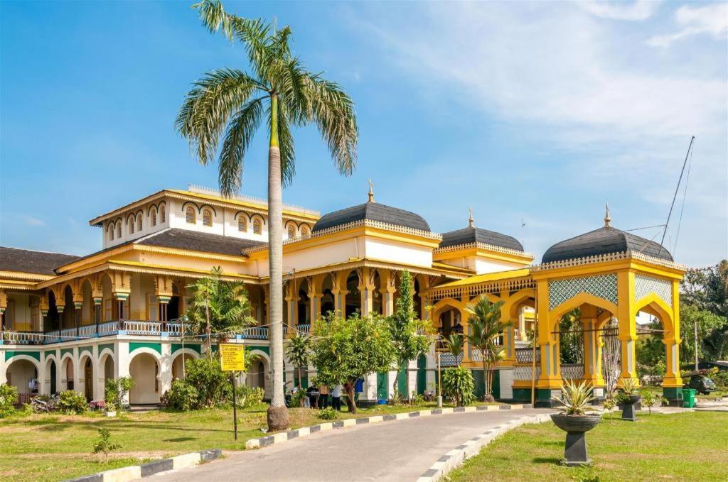 Oyo 91418 Kantil Homestay Syariah Sunggal Exteriér fotografie