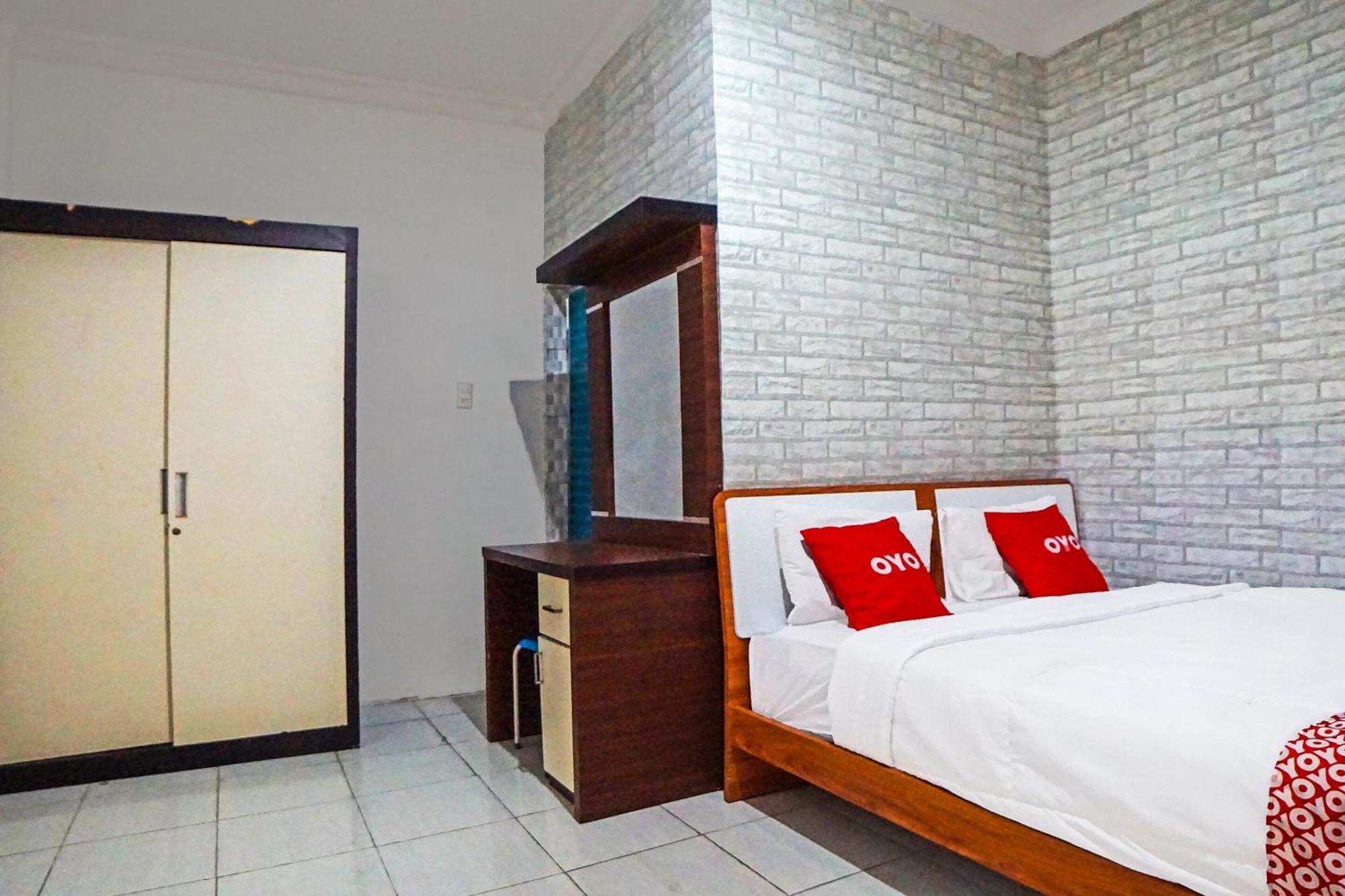 Oyo 91418 Kantil Homestay Syariah Sunggal Exteriér fotografie