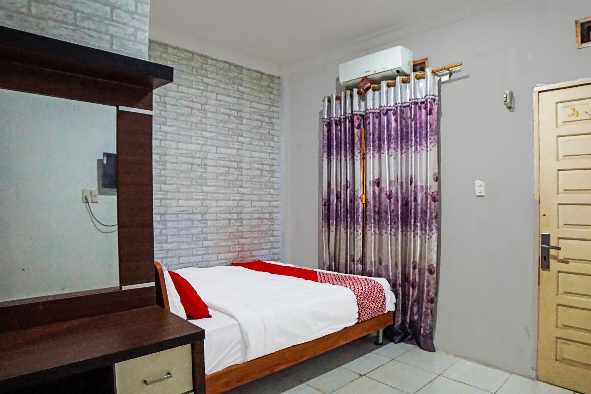 Oyo 91418 Kantil Homestay Syariah Sunggal Exteriér fotografie