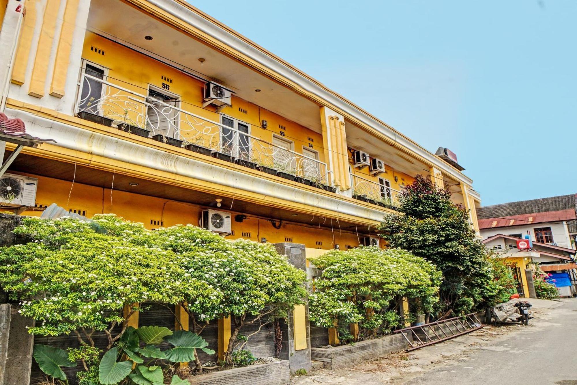 Oyo 91418 Kantil Homestay Syariah Sunggal Exteriér fotografie